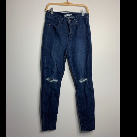 Just Fab Distressed Skinny Jeans - Picture 1 of 2